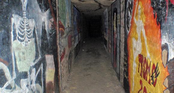 Les insolites d’EducPros : la galerie des promotions des Mines ParisTech au sein des catacombes
