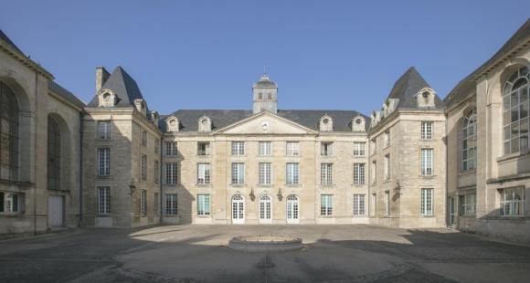 V. Laval (université de Poitiers) : "Nous voulons devenir une université durable et interdisciplinaire"