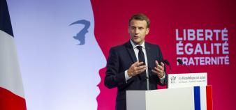 discours de Macron sur les separatismes les Mureaux