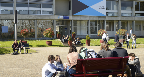À Bordeaux, l'université fait feu de tout bois pour stabiliser ses effectifs