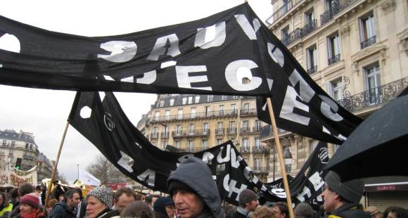 Entre 17000 et 50000 universitaires et étudiants défilent à Paris contre les réformes Pécresse 