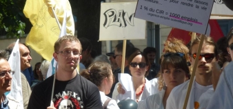 Manifestation pour l'emploi scientifique devant l'Assemblée nationale, le 24 juin 2014.