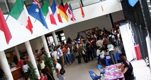 Reims : ville et établissements se mobilisent pour une rentrée sous le signe de la multiculturalité