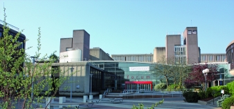 L'Institut Mines-Télécom Business School partage le même campus que Télécom SudParis à Évry (Essonne).