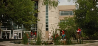 University North Texas, bâtiment des sciences de l'environnement © URCM Photography