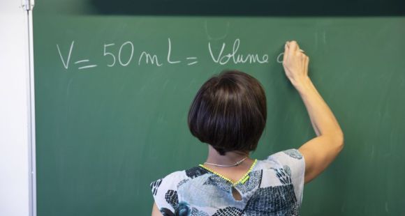 Inégalités salariales : quand le pacte enseignant pénalise les femmes