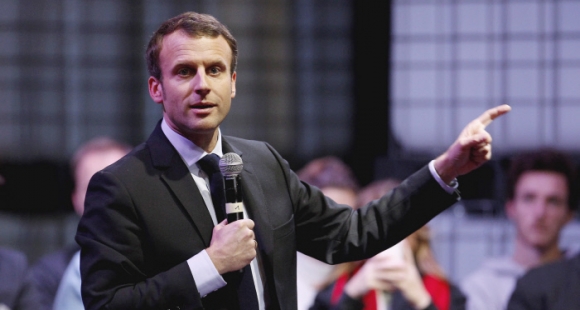 Emmanuel Macron : "Nous permettrons aux universités de recruter elles-mêmes des enseignants-chercheurs"