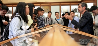 Les élèves de la première promo de ParisTech Shanghai Jiao Tong, en visite en juillet 2014 à Mines ParisTech.
