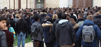 Universite Paris-Est Marne-La-Vallee - Maison de l'étudiant - Minute de silence - 16 novembre 2015