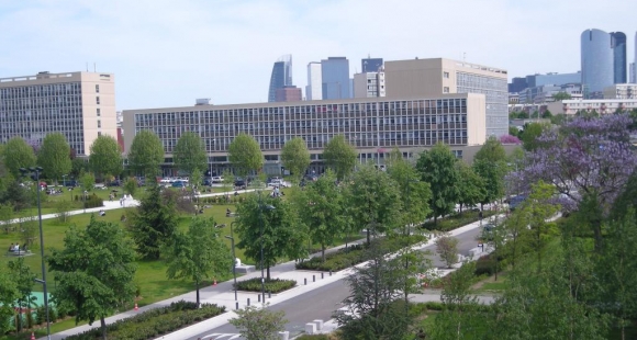 L'université Paris-Nanterre ferme l'accès de ses masters aux étudiants non européens