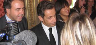Luc Chatel, N. Sarkozy et une lycéenne