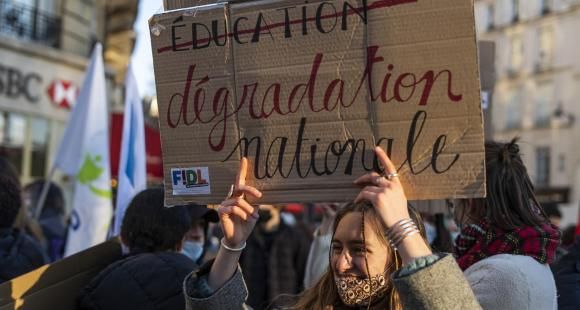 Bilan du quinquennat Macron : les réformes dans l'Education nationale ont malmené le métier d'enseignant