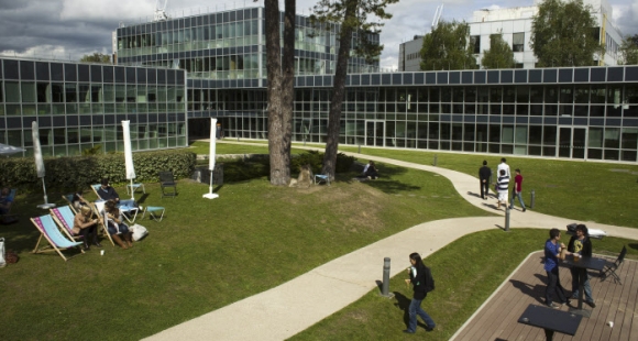 Classements : Times Higher Education défie le Financial Times sur le terrain des business schools