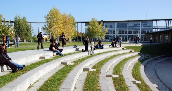À Troyes, les lycées partagent leurs profs avec l'université