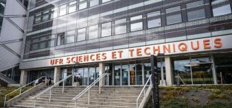 L'université de Rouen Normandie, labellisée DD&RS depuis 2020, a rendu des modules de formation obligatoires en L1 et L2.