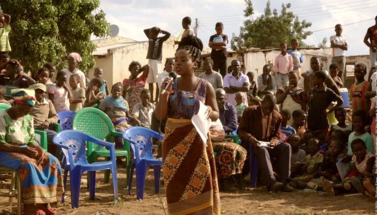 Memory a fait cesser la tradition du viol institutionnalisé des jeunes filles dans des camps d’initiation dédiés. Elle a ensuite fait modifier la constitution du Malawi pour relever l’âge légal de 15 à 18 ans afin de protéger les filles du mariage forcé.