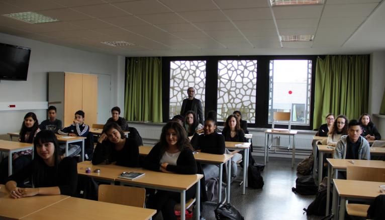 Test de langue CEC au lycée Jean Rostand à Villepinte (93).