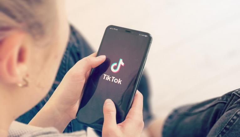 Rendez-vous le 15 décembre 2022 sur le compte TikTok de l'Etudiant.