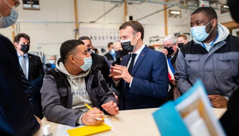Le 1er mars 2021, Emmanuel Macron a lancé un nouveau dispositif pour accompagner les jeunes en difficulté.