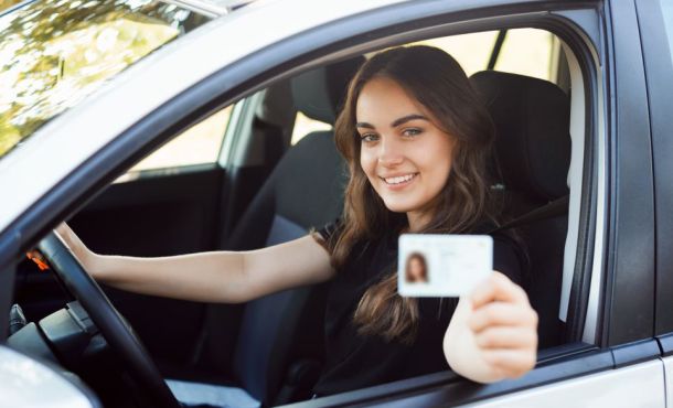Désormais, vous pourrez conduire seul à 17 ans après avoir obtenu votre permis.
