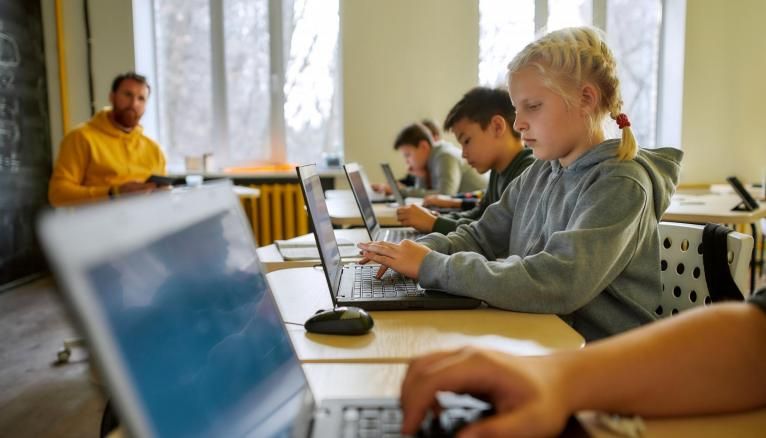 Les évaluations d'entrée au collège s'effectueront sur un ordinateur ou une tablette.