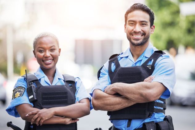 Officier de police - Dcouvrez la fiche mtier (tudes, salaire, missions,  qualits requises...) - L'Etudiant