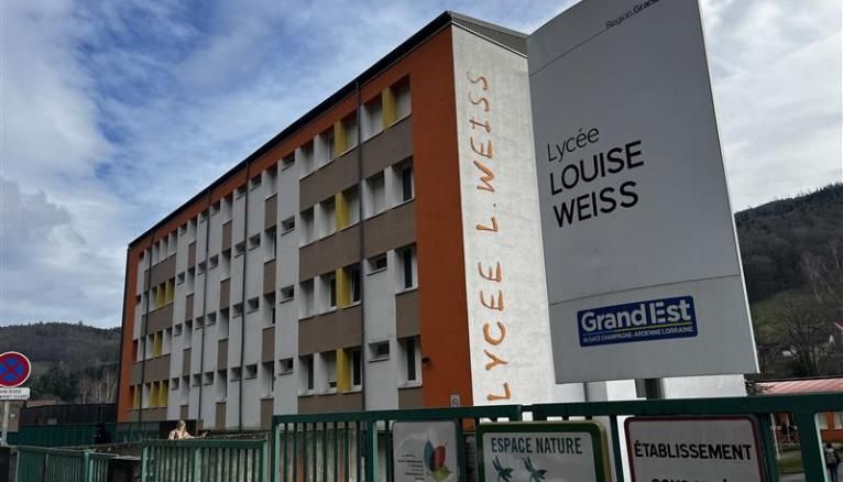Le lycée Louise Weiss de Sainte-Marie-aux-Mines propose 13 associations de spécialités différentes à ses élèves.