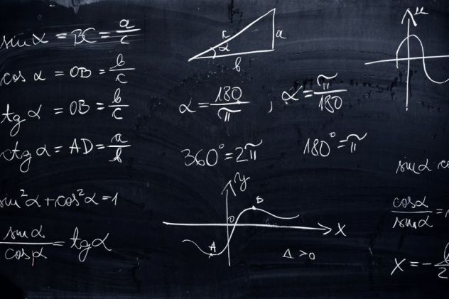 Géométrie : comment calculer les angles d'un triangle rectangle ? - L ...