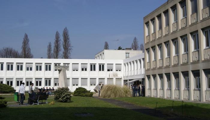 Université Paris-Sud - IUT de Cachan - © M. LECOMPT/PSUD