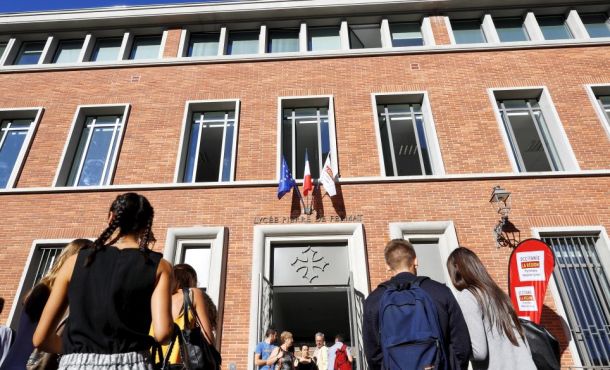 En 2023, le lycée Pierre de Fermat à Toulouse a acueilli dans ses prépas 20 à 30 élèves ayant préparé leur bac au sein de l'établissement.