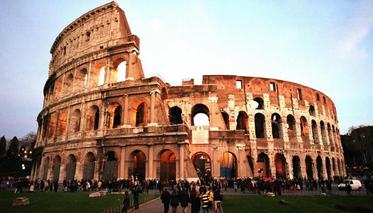 Étudier le latin peut aussi permettre de partir en voyage scolaire à Rome !