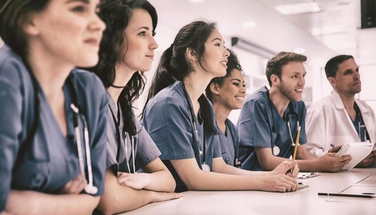 Pendant le "Ségur de la santé", les étudiants en médecine ont l'ambition de faire entendre leurs propositions.