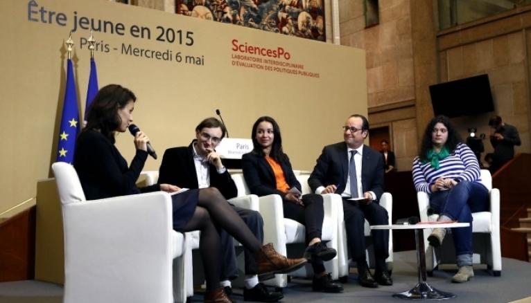 François Hollande, table ronde Etre jeune en 2015, 6 mai 2015 annonce l'introduction de l'année de césure à l'université