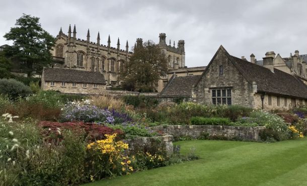 Christ Church à Oxford  abrite l'une des universités les plus prestigieuses au monde.