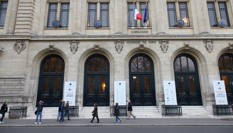 Francilien, vous pouvez tenter votre chance en présentant votre dossier à la Sorbonne sur Parcoursup.