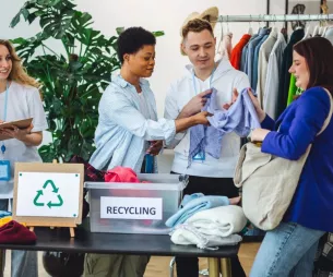 Le responsable environnement pilote les actions pour limiter l'impact écologique d'une organisation.