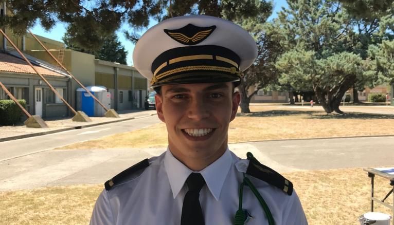 Louis, élève-officier de 21 ans, en première année à l’École de l'air.