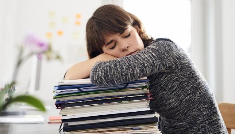 Un job trop intense ou exercé trop d'heures dans la semaine peut nuire gravement à la réussite de vos études !