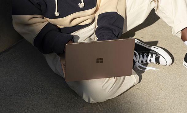 Surface Laptop Go 2 : Ordinateur portable léger à écran tactile