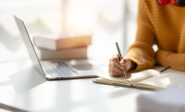 Découvrez le top 10 des écoles de commerce post-bac.
