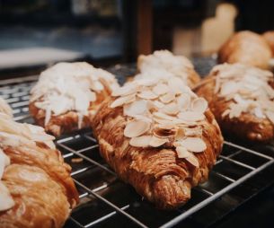 Sondage de la semaine : Team croissant ou croissant aux amandes ?