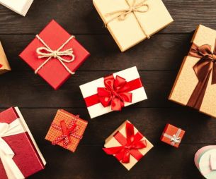 6 idées cadeaux à moins de 30 euros à offrir à tes parents sans jamais te tromper