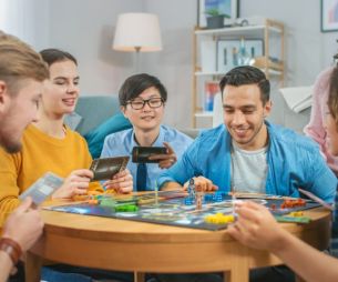 Voici les meilleurs jeux de société pour s'amuser en famille ou entre amis