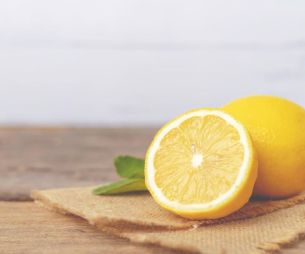 Que faire avec un citron ? Ces trucs et astuces qui vont te changer la vie