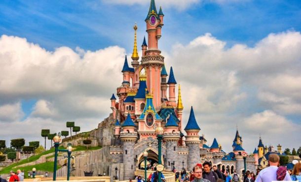 Quiz - Disneyland Paris : connais-tu le parc à l'occasion de ses 30 ans ?