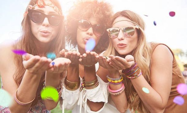 5 conseils pour organiser une soirée sur le thème Coachella et impressionner tes potes