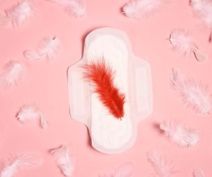 Menstruations : que signifie réellement la couleur de tes règles ?