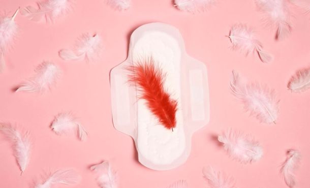 Menstruations : que signifie réellement la couleur de tes règles ?