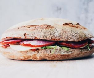 5 recettes de sandwichs originaux pour déjeuner sur le pouce