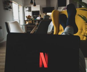 Netflix : Quels sont les films & séries à mater en février 2022 ?